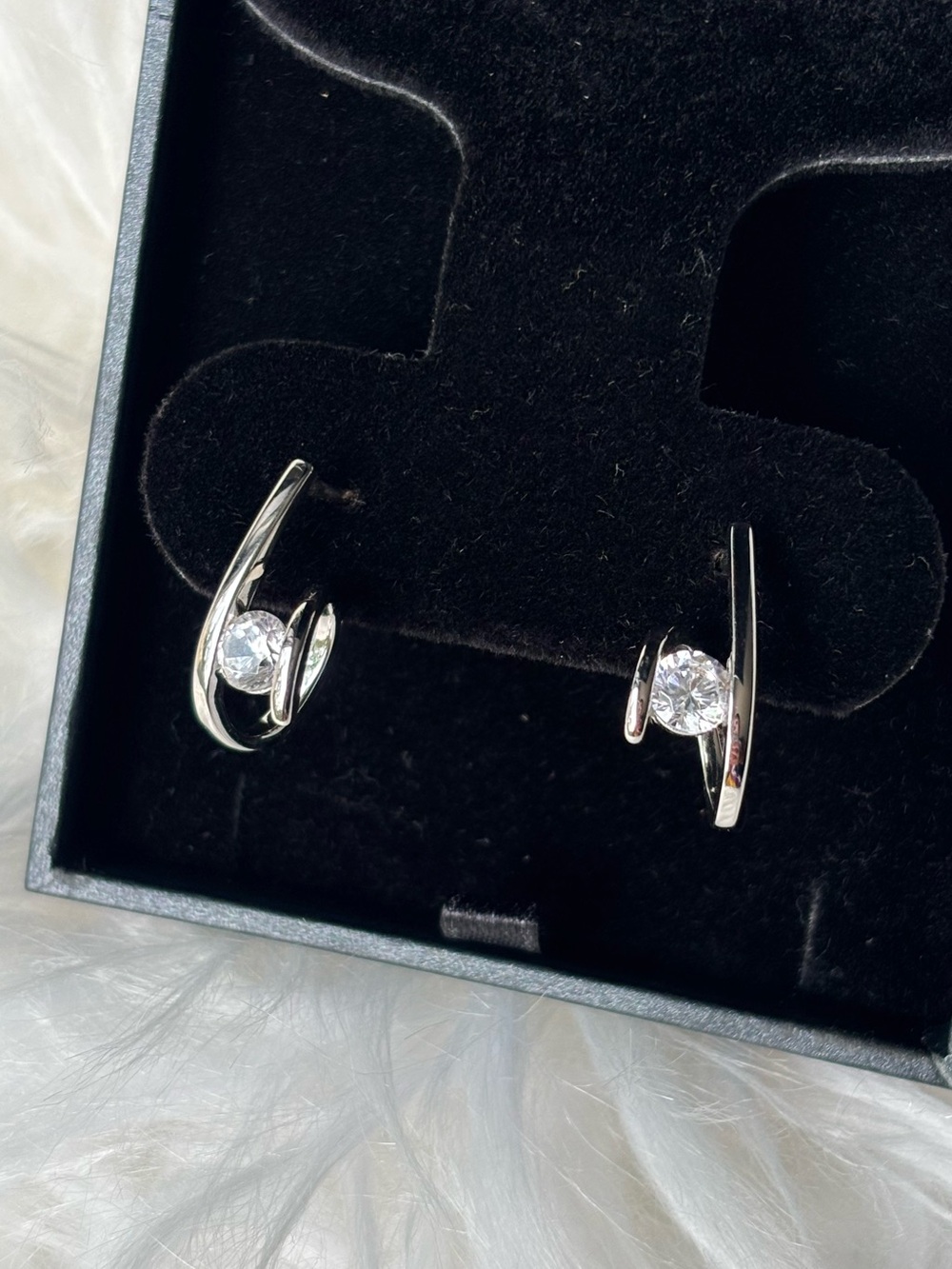 Sterling Silver Cubic Zirconia Spiral EarRing - Silver